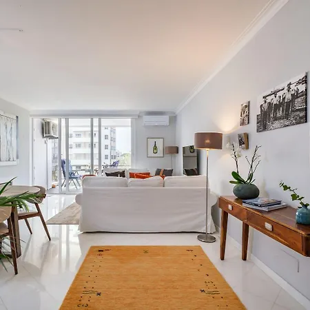 Scenic Space * Cascaes