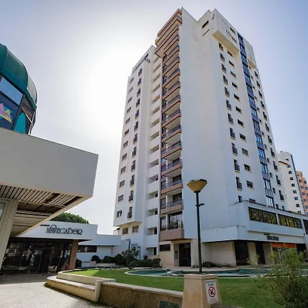 Scenic Space * Cascais